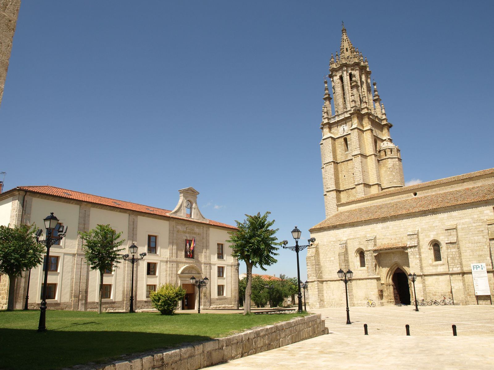 Colegiata de San Miguel en Ampudia, Palencia