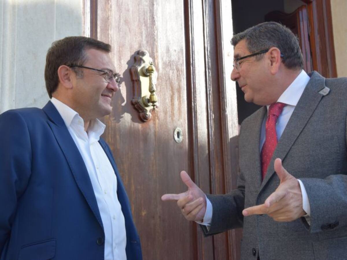 Heredia propone en la Axarquía autopistas del agua entre comarcas de la provincia que tengan excedentes