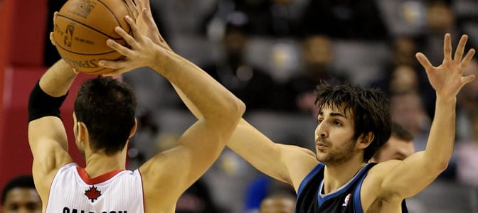 Ricky Rubio defiende a Calderón