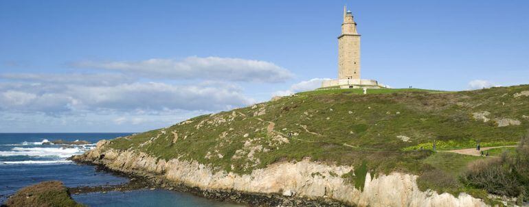 Torre de Hércules y playa de As Lapas