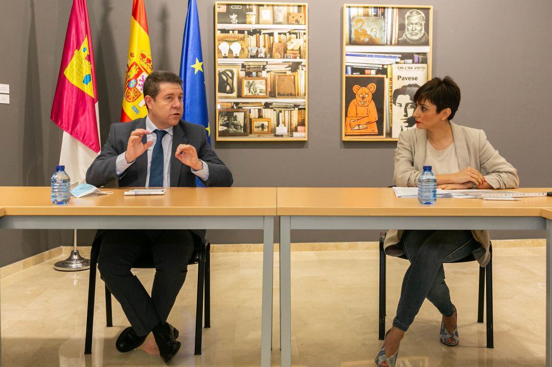 Emiliano García-Page y la alcaldesa de Puertollano, Isabel Rodríguez