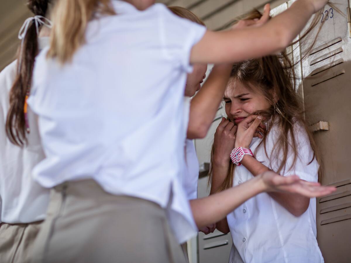 "Mi hija tuvo cuatro intentos de suicidio": la lucha de los padres contra el acoso escolar