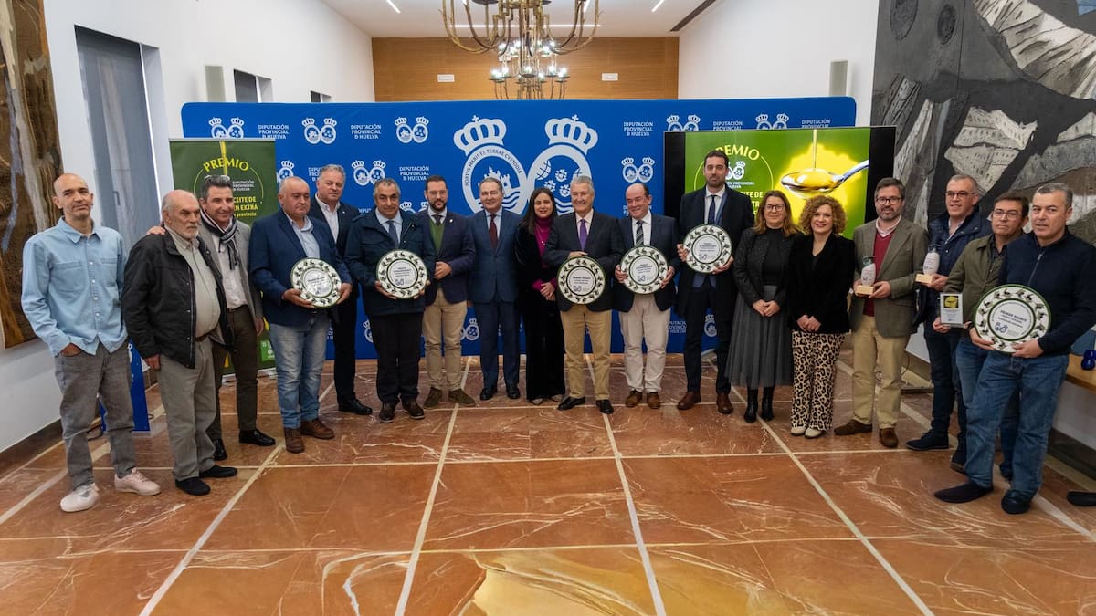 Olibeas ha sido reconocida por la Diputación con tres galardones en el certamen a los mejores AOVEs de la provincia: mejor picual, mejor arbequino y primer premio en la categoría de gran producción.