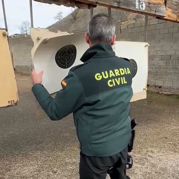 Pruebas de tiro que coordina la Guardia Civil en Huesca