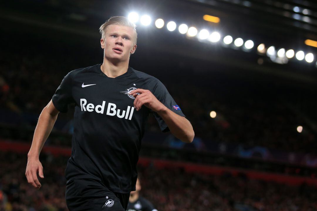 Erling Haaland celebra un gol al Liverpool en la Champions.