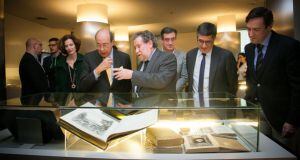 Inauguración de la exposición del Congreso de los Diputados con motivo del IV Centenario de la muerte de Miguel de Cervantes