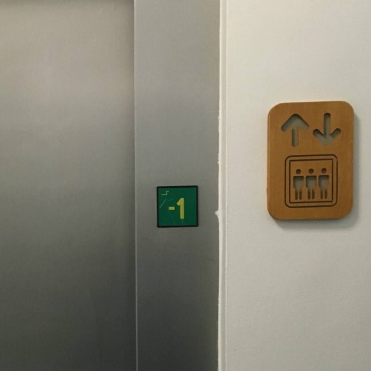 Fallece un trabajador de 40 años al caer desde una segunda planta cuando arreglaba un ascensor en Borox (Toledo)