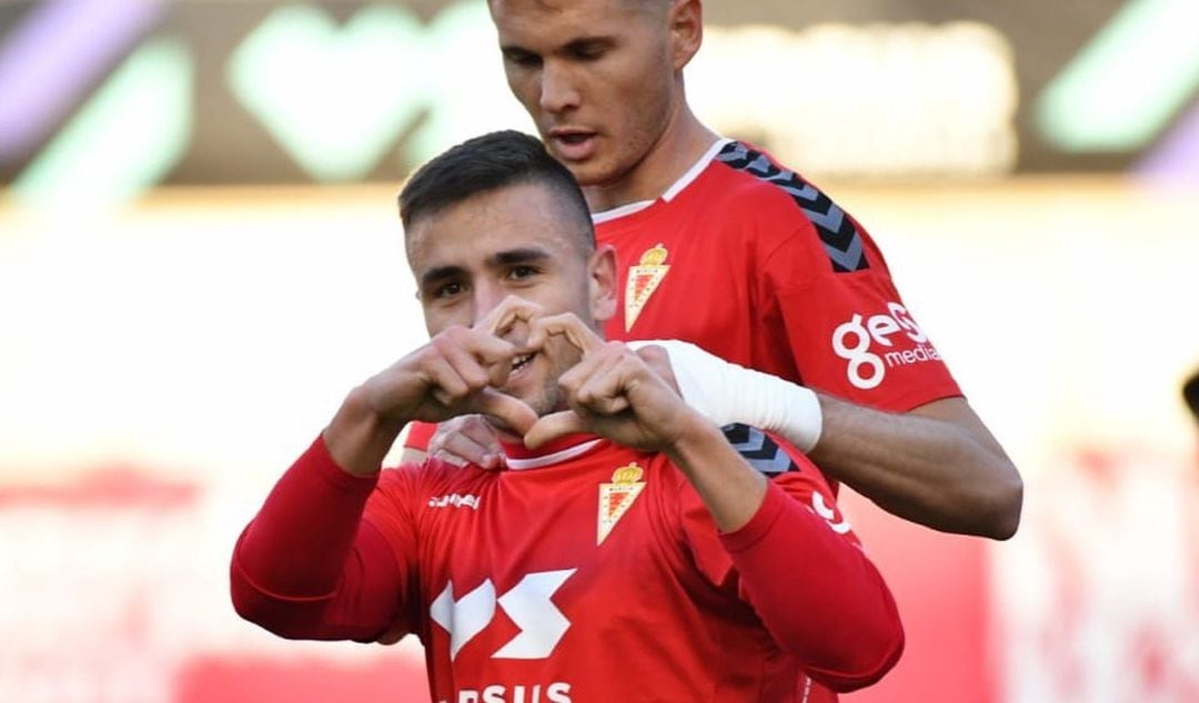 Jesús Carrillo celebra el gol del Real Murcia