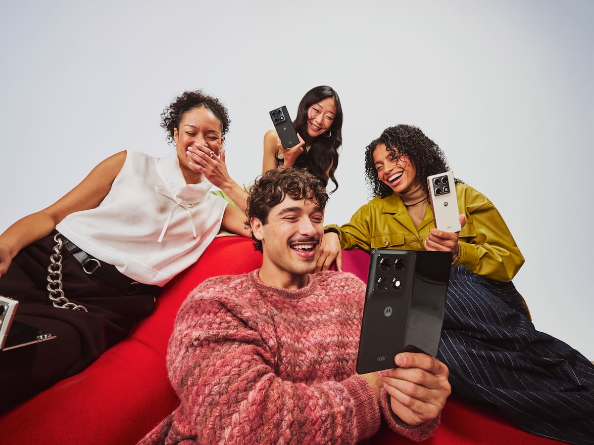 Motorola la parte en el MWC con su primer Razr Fold (pero no es su única sorpresa)