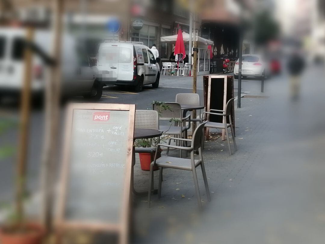 Un parell de terrasses al carrer General Brito de la ciutat de Lleida