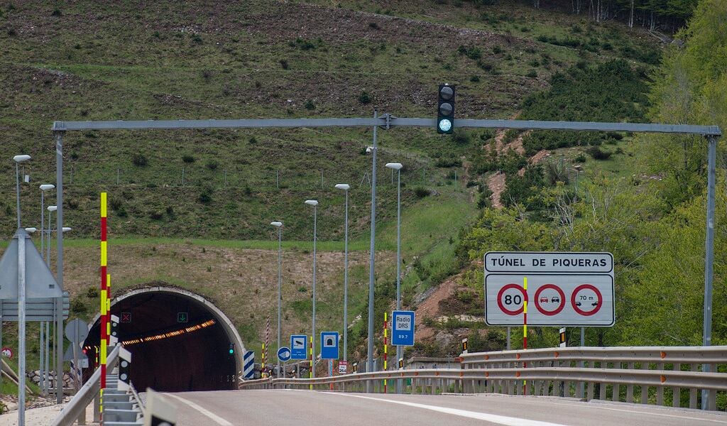 Túnel de Piqueras.