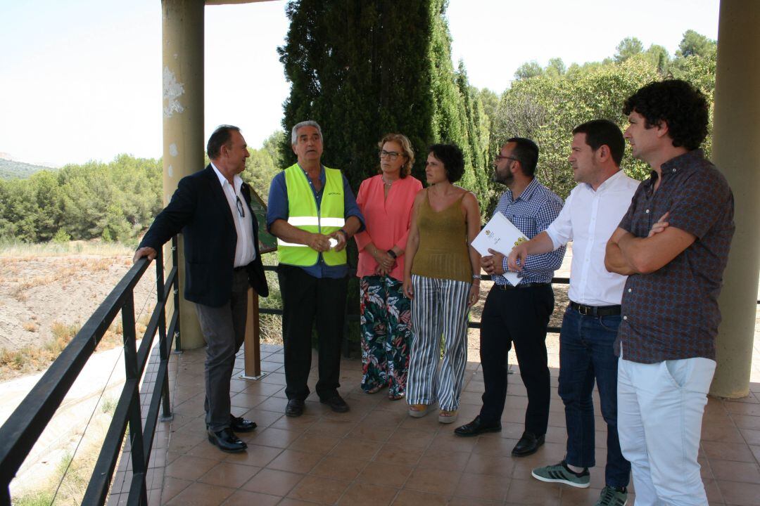 Visita de los consejeros a la planta de Reciplasa en Onda