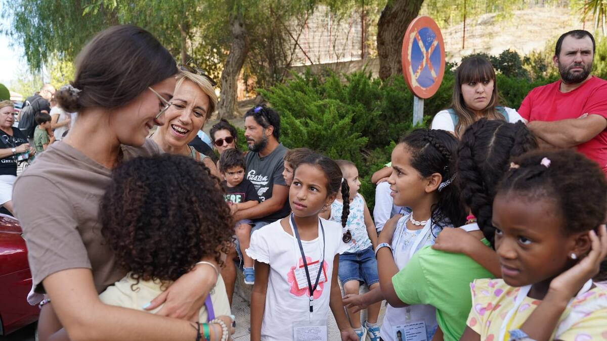 Buscan familias en Jaén que acojan a niños saharauis para 'salvarlos' de los 57º grados del desierto en verano