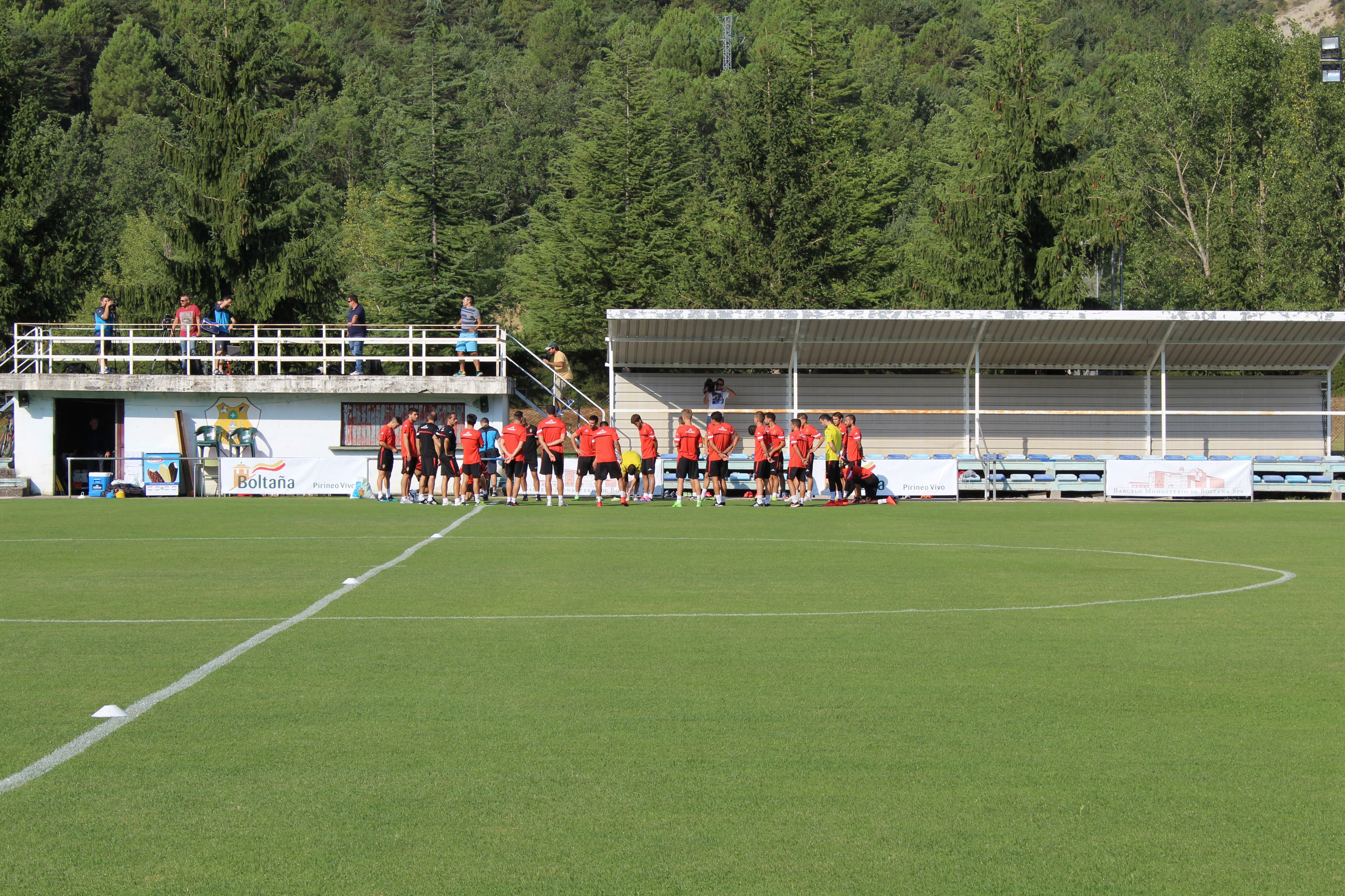 Imagen del campo de Villaboya en una pretemporada del Real Zaragoza