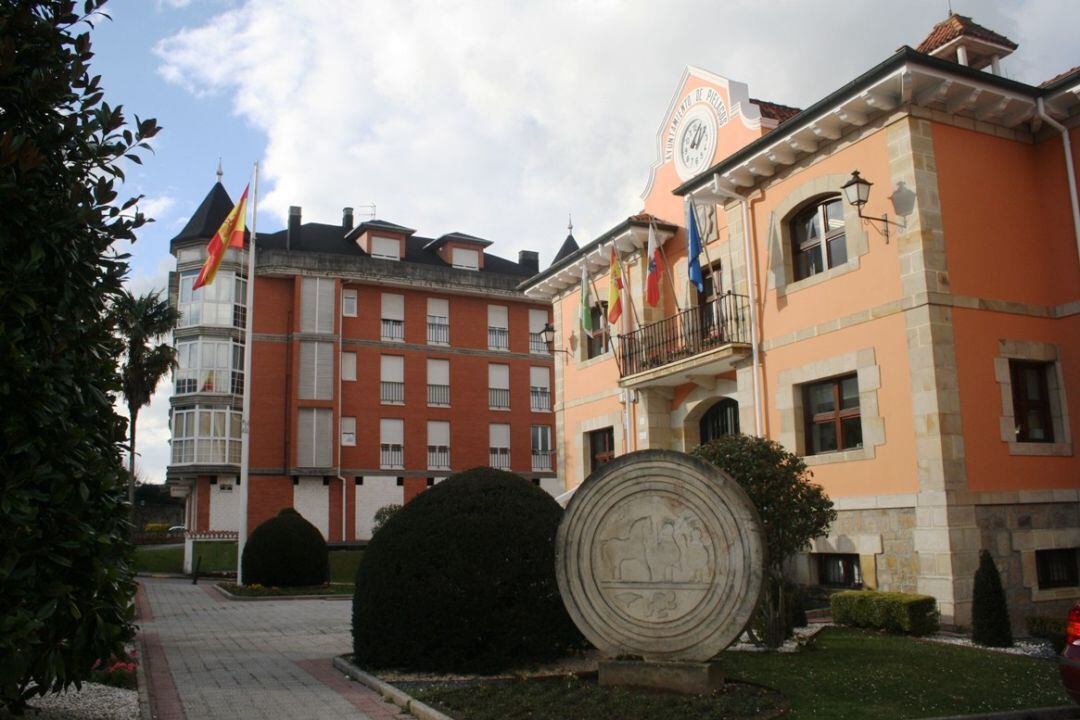 Fachada principal de la Casa Consistorial.