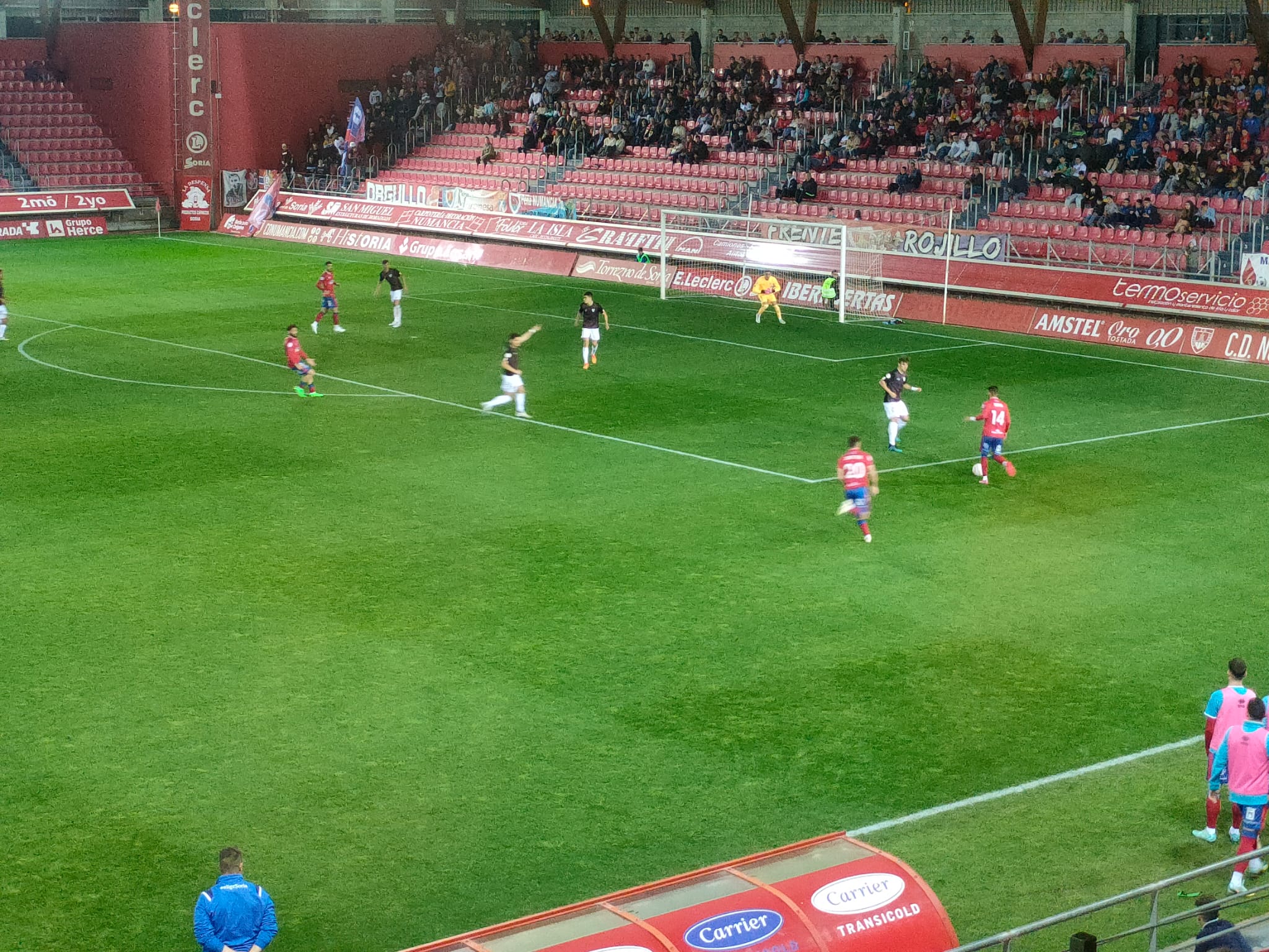 El Numancia lo intentó en la recta final.