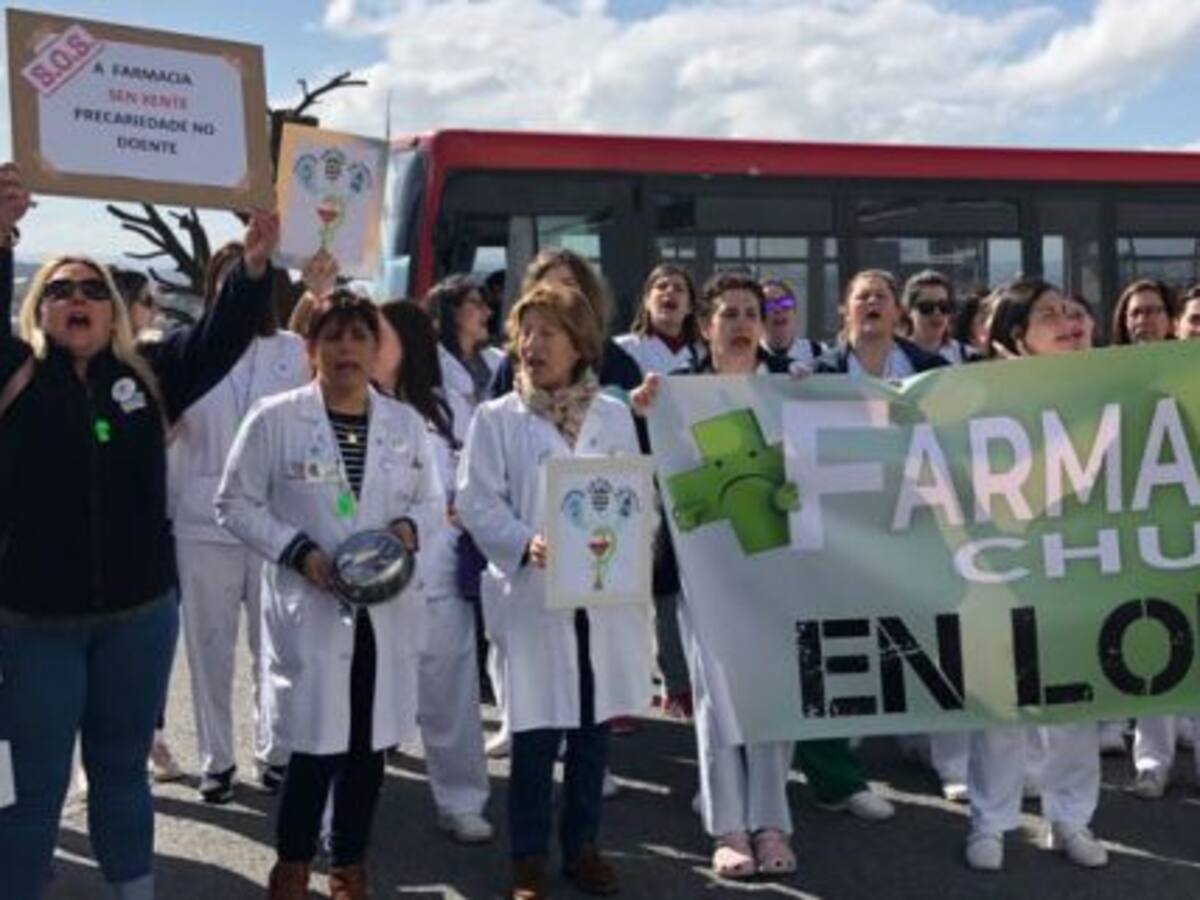 El personal de farmacia del CHUAC llega a un principio de acuerdo con la gerencia