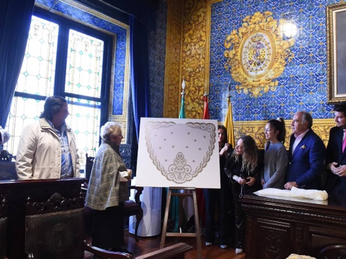 El manto de la Virgen de la Palma será confeccionado con el traje de luces donado por 'Miguelín' en 1958