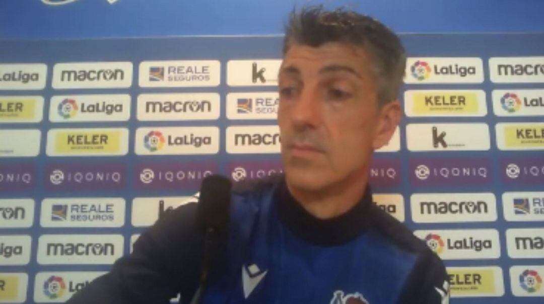 Imanol durante un momento de su rueda de prensa en Zubieta