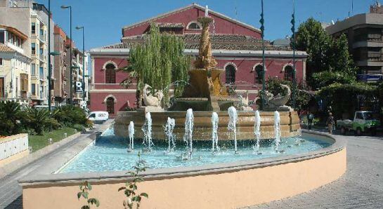 Plaza de Colón, en Lorca.