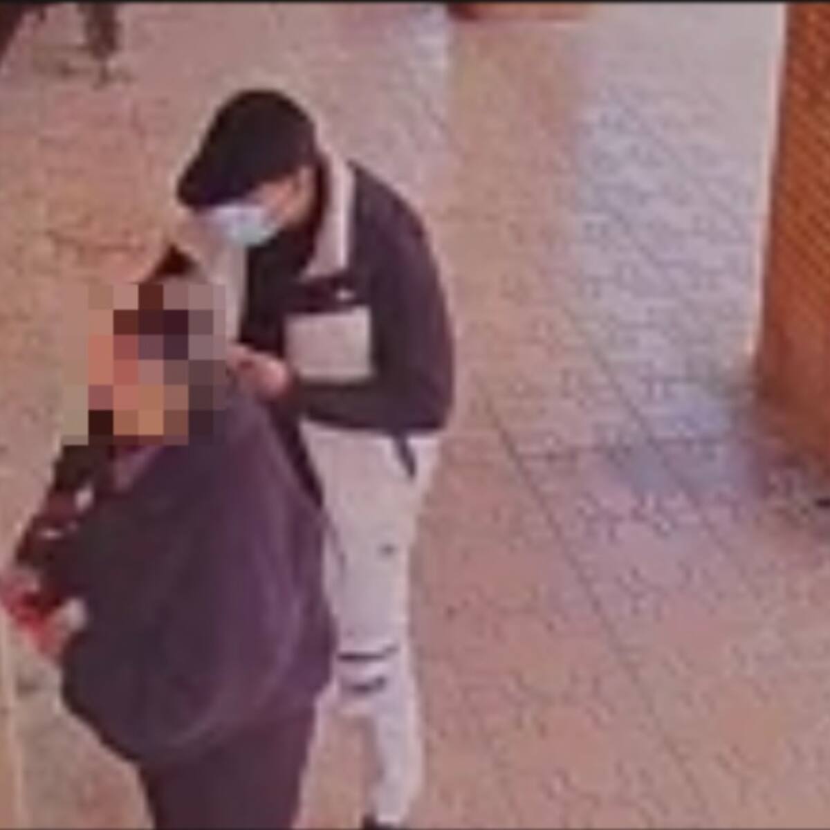 Detenidos por robar al despiste a personas mayores en cajeros automáticos de Colmenar Viejo