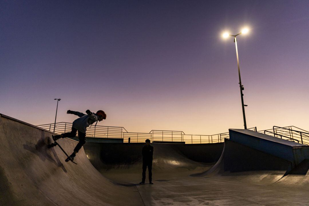 Imagen de un skatepark archivo