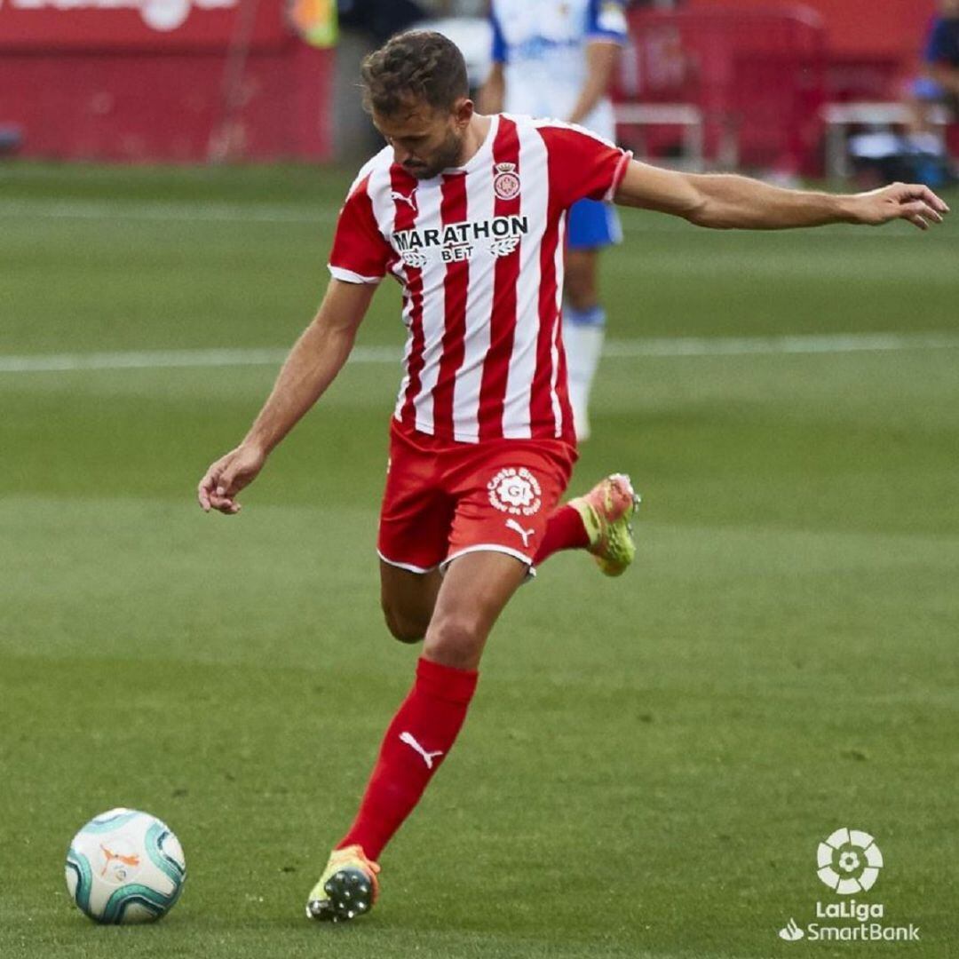 Stuani a punt de marcar.