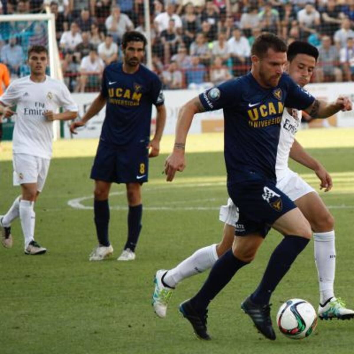 Iván Aguilar tumba al Castilla y pone al UCAM Murcia con un pie en Segunda