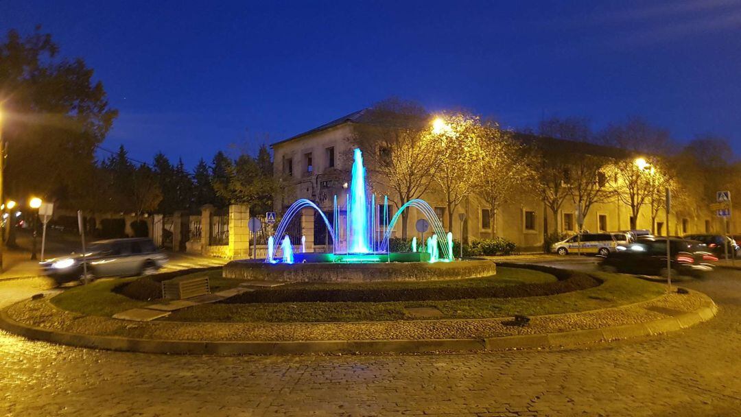 Nueva fuente en la Glorieta de la Universidad