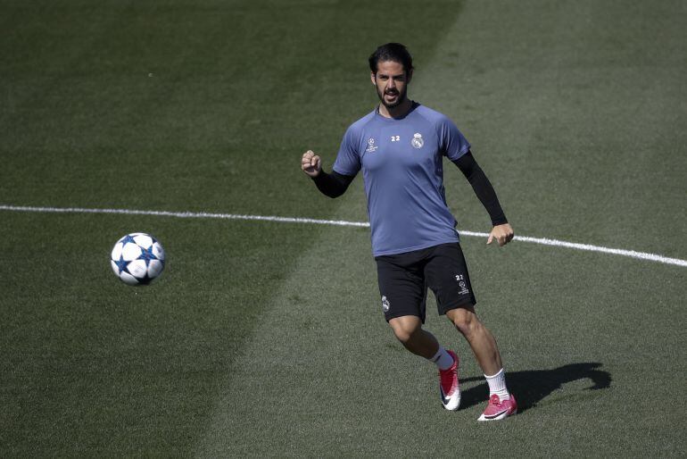 Isco, durante un entrenamiento con el Real Madrid