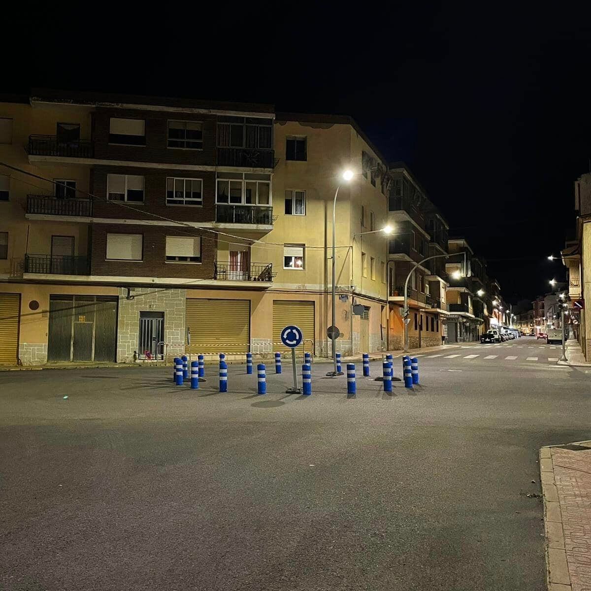 Rotonda calle El Molino con Avda de Villena