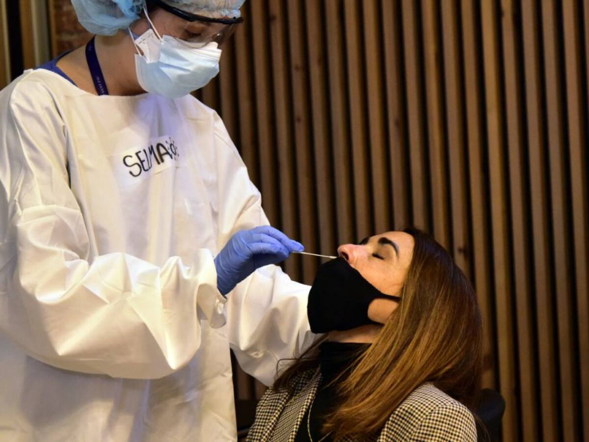 La incidencia sube hasta 132 casos tras aumentar en 21 puntos el fin de semana: Sanidad registra 22 muertes