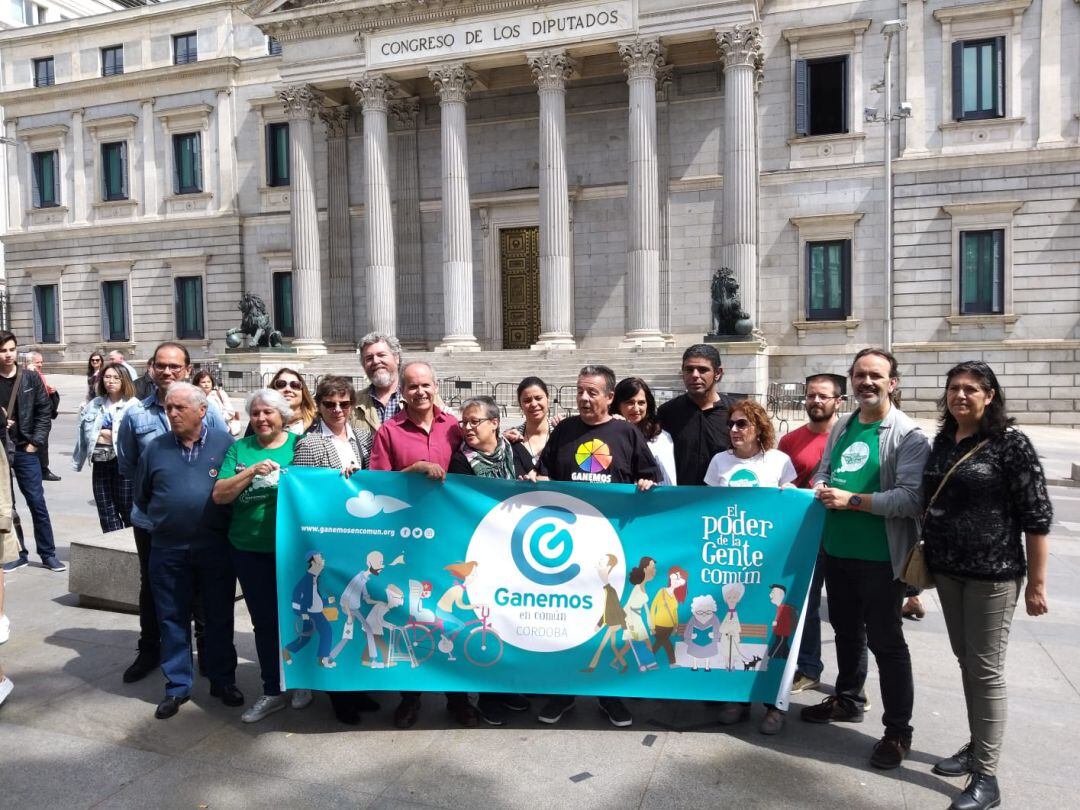 Representantes de Ganemos ante el Congreso.