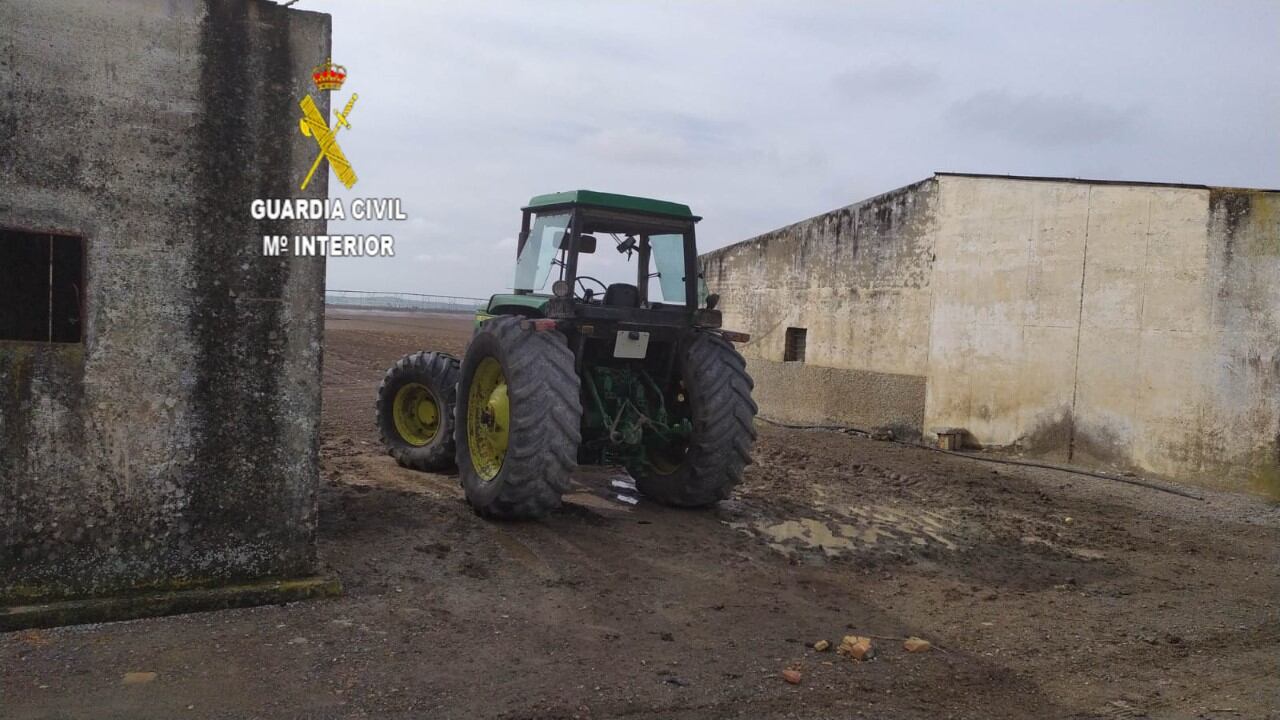 Tractor robado y localizado por la Guardia Civil