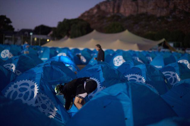 Campamento de los corredores de la Cape Epic