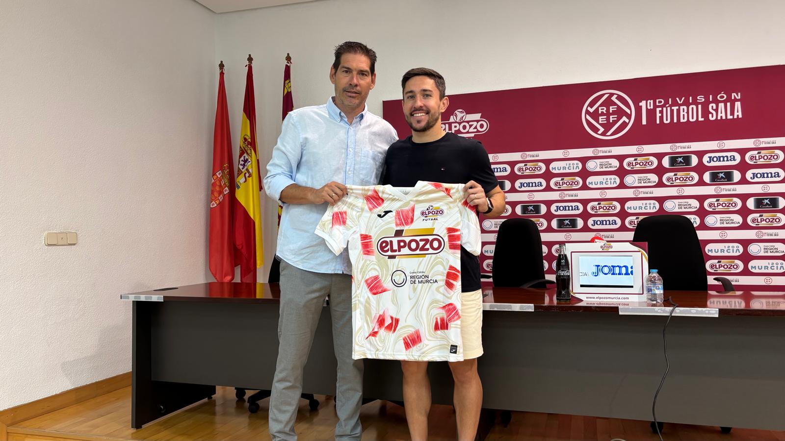 Presentación de Dener con ElPozo Murcia