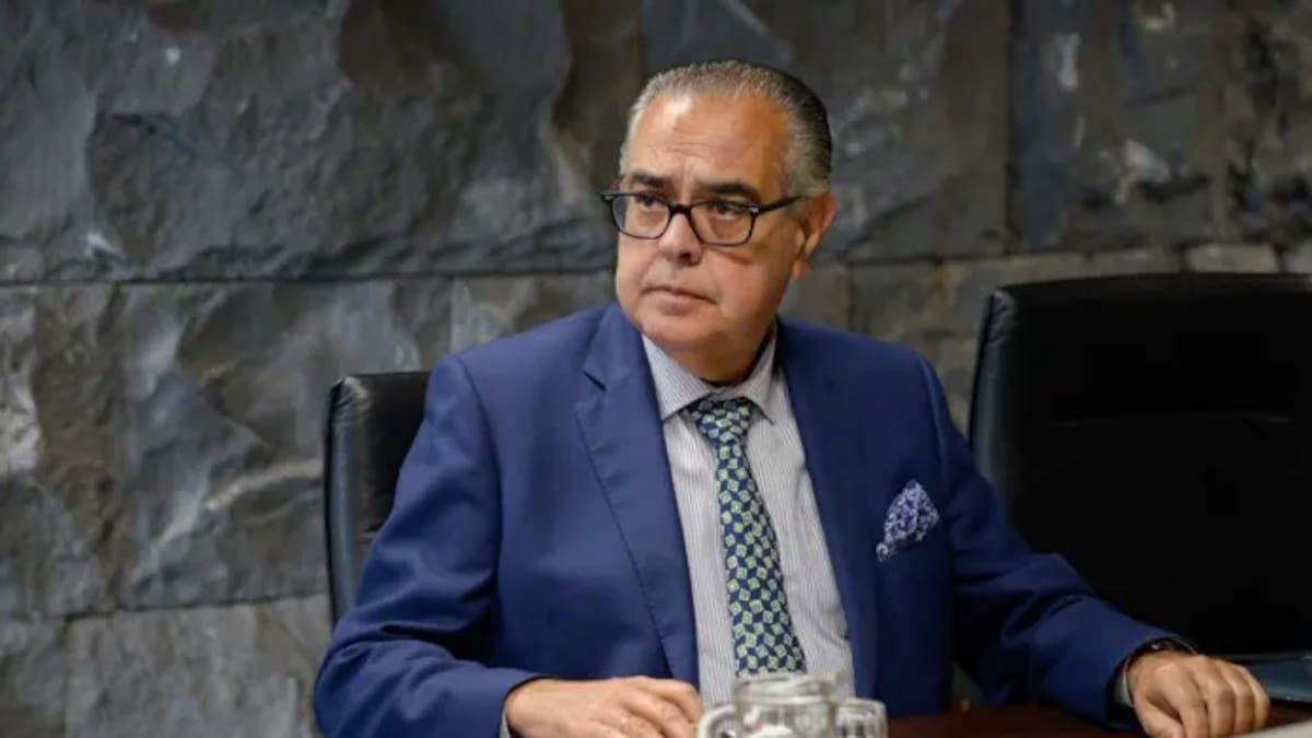 "Me cae bien y es simpática, pero sus políticas me preocupan", asegura José Carlos Francisco sobre la vicepresidenta y ministra Yolanda Díaz