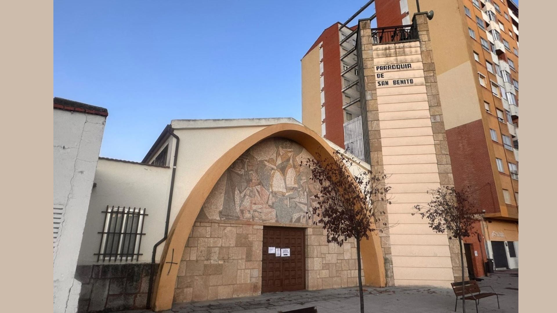Iglesia parroquial de San Benito en el barrio de Peña Trevinca de Zamora