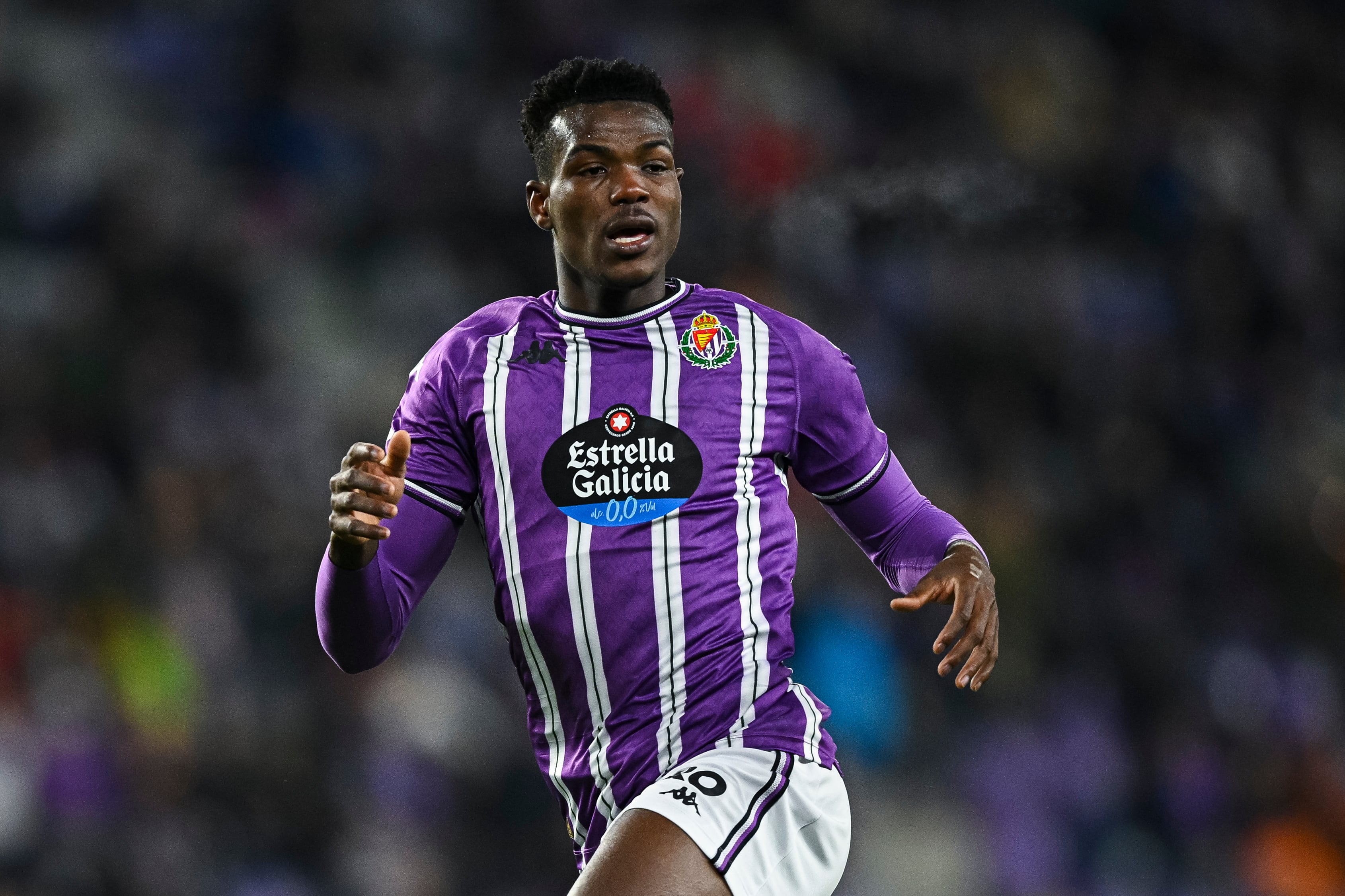 VALLADOLID, SPAIN - DECEMBER 13: Abdulai Juma Bah of Real Valladolid CF in action during the LaLiga match between Real Valladolid CF and Valencia CF at Jose Zorrilla on December 13, 2024 in Valladolid, Spain. (Photo by Octavio Passos/Getty Images)