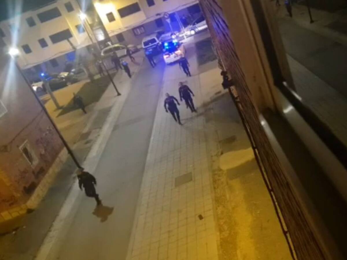 La policía interviene en Pajarillos tras la agresión a una cajera