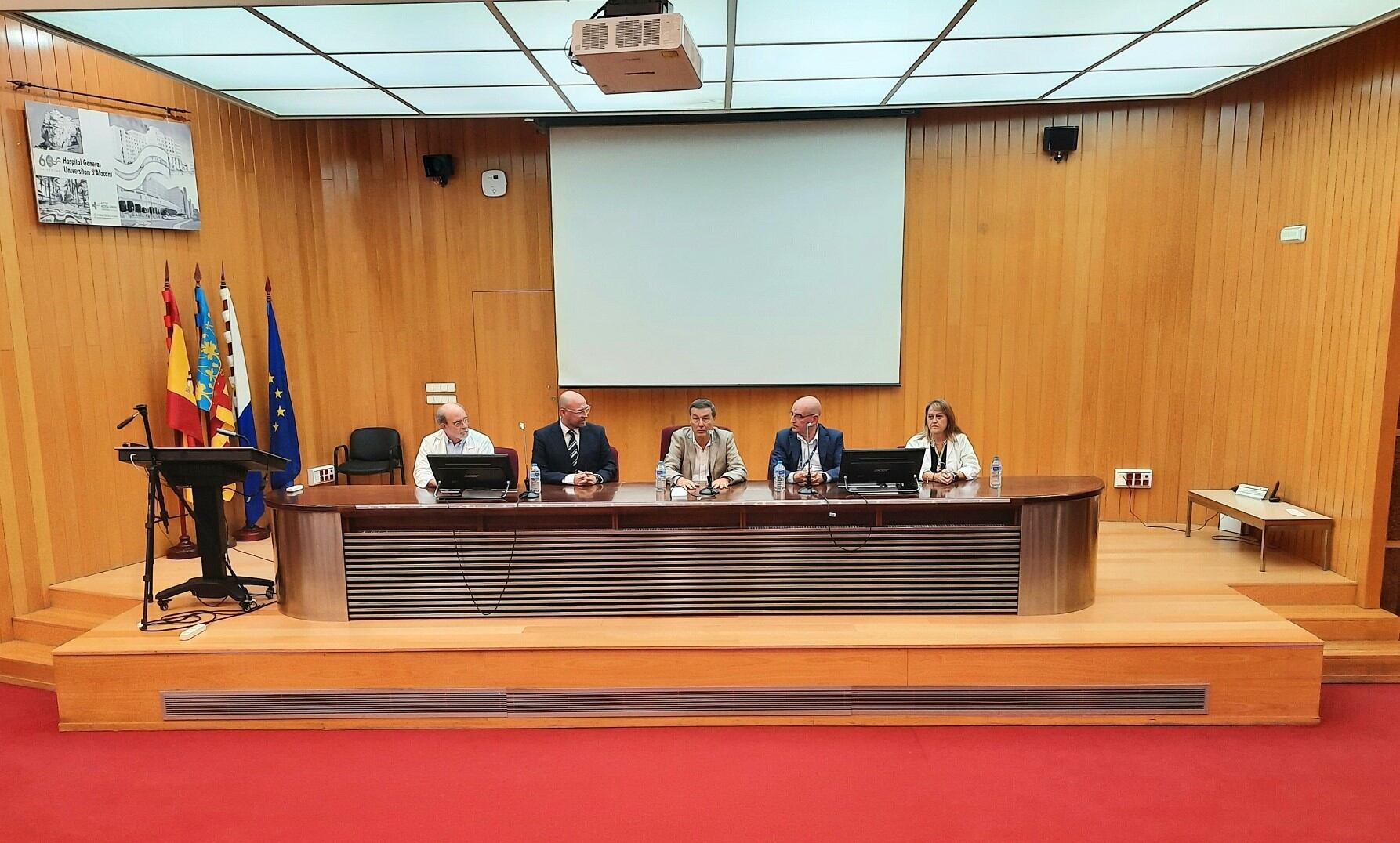 El conseller de Sanidad, Marciano Gómez, en la presentación de Francisco Soriano, el nuevo gerente del Hospital General Doctor Balmis de Alicante.