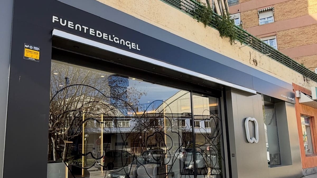 Apertura de una nueva clínica dental Fuente del Ángel