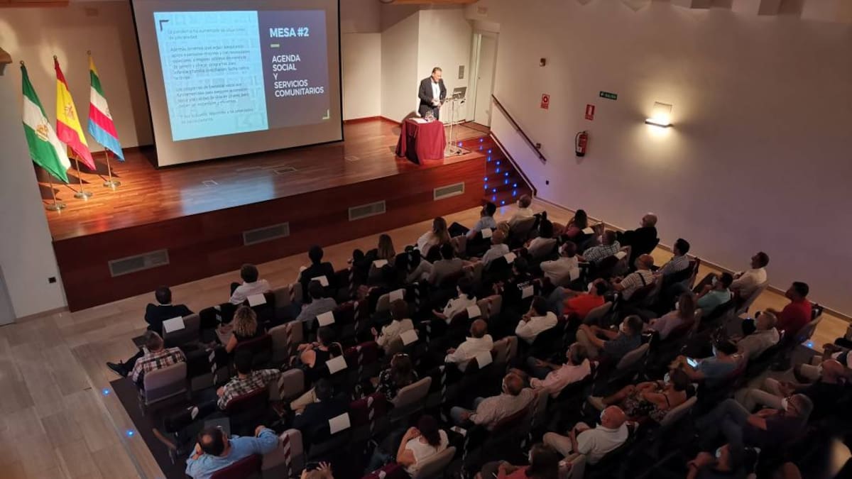 300 inscripciones para participar en las Mesas de Participación Ciudadana de Linares