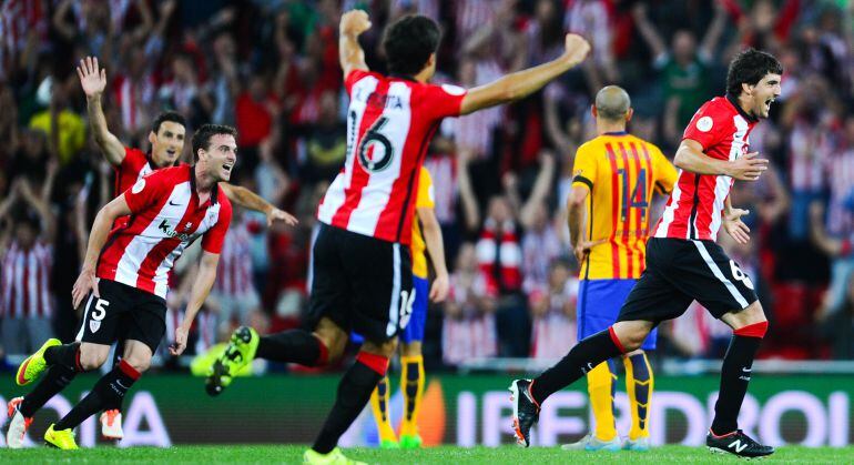 San José celebra el gol ante el Barça en la ida de la Supercopa 