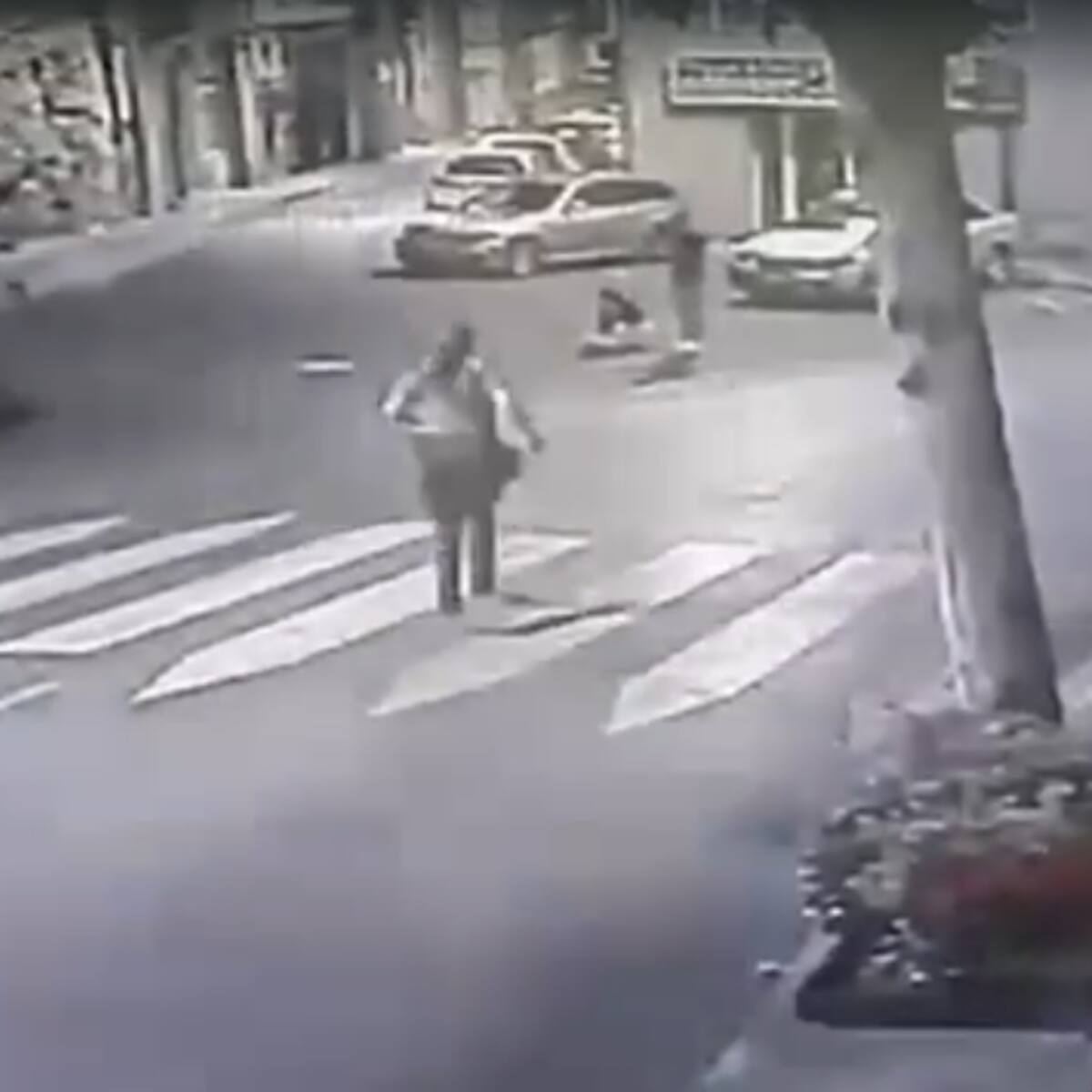 Una Guardia Civil detiene a un hombre por agredir a su pareja en plena calle en Colmenar Viejo