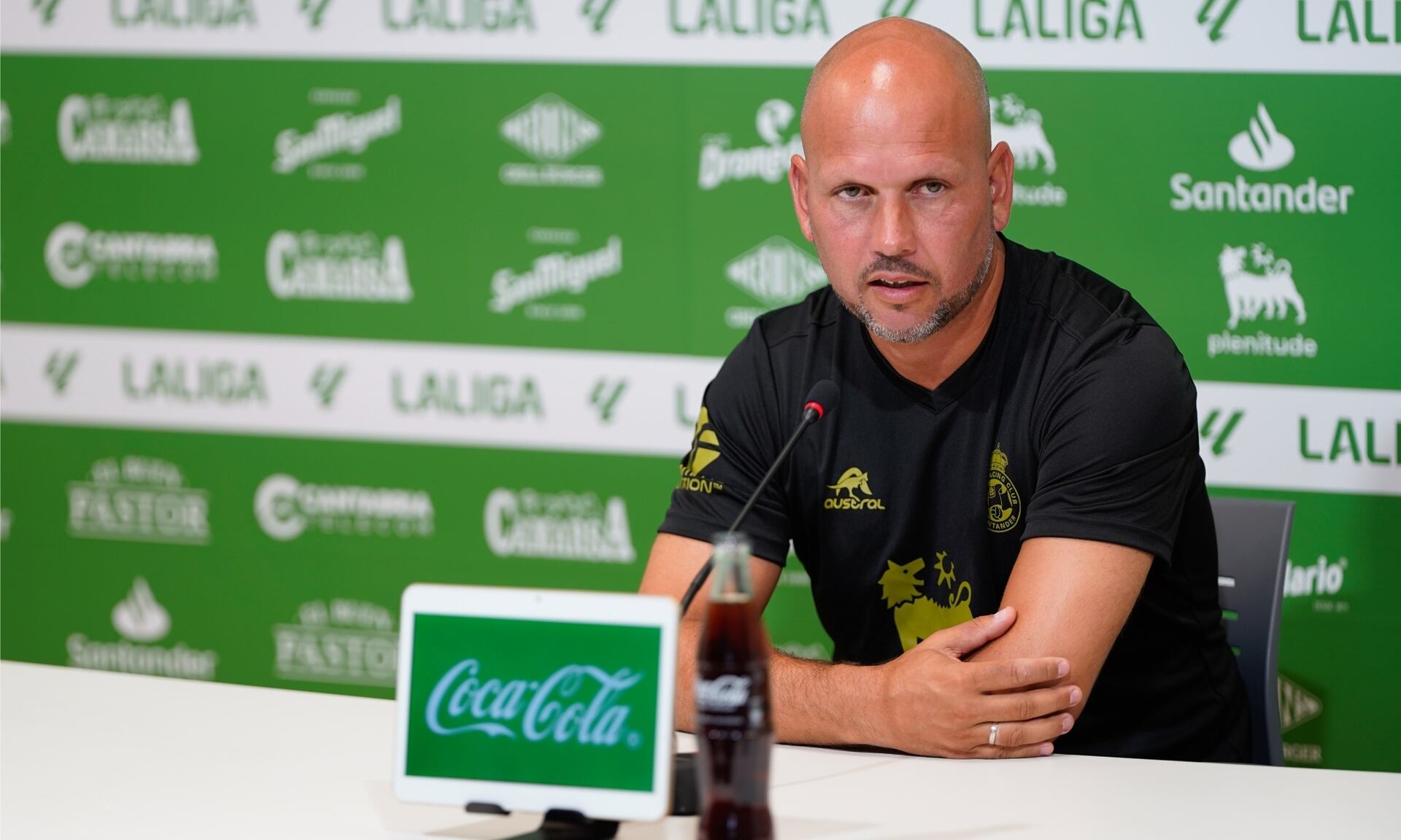 José Alberto en sala de prensa