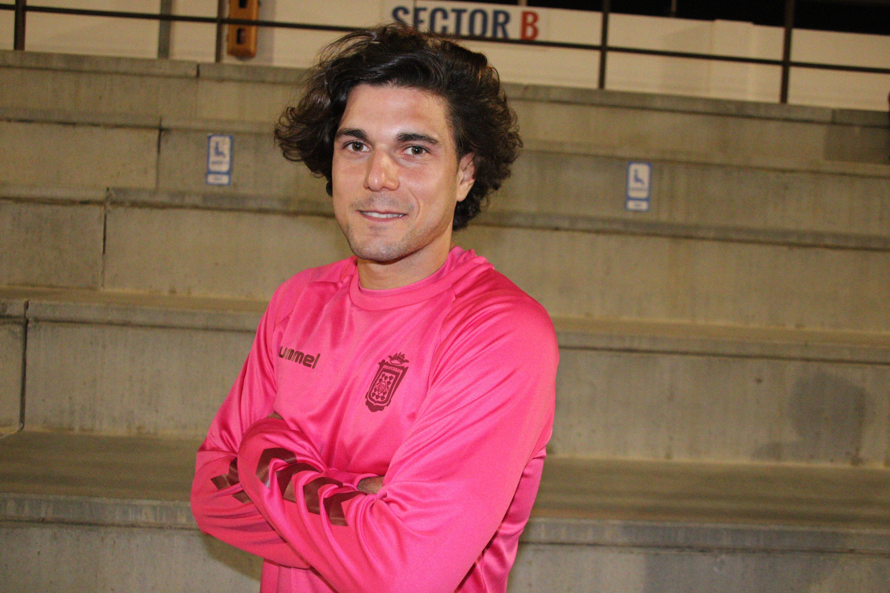 Manuel Cedenilla con la camiseta de la UD Lanzarote.