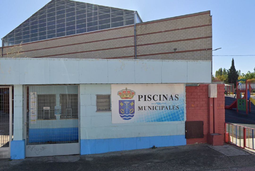 Entrada de las piscinas municipales de Santa Marta