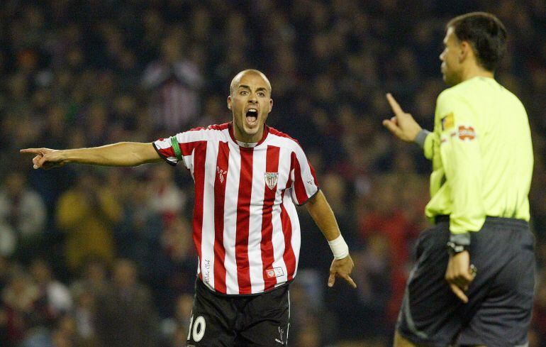 Fran Yeste durante un partido con el Athletic 