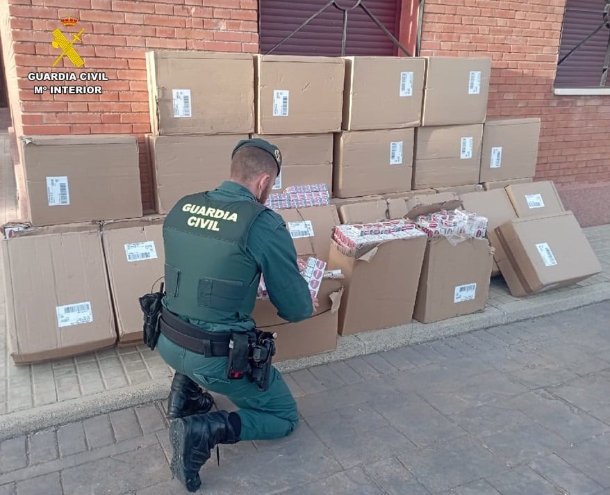 Cajas de tabaco incautado en Almuradiel, Ciudad Real